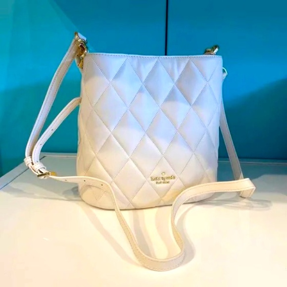 Kate Spade ♠️ Carey (leather)Bag